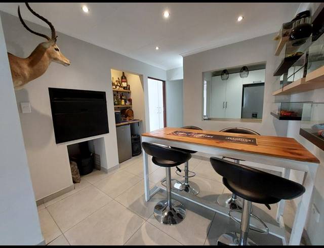 4 BEDROOM HOUSE FOR SALE IN BONAERO PARK